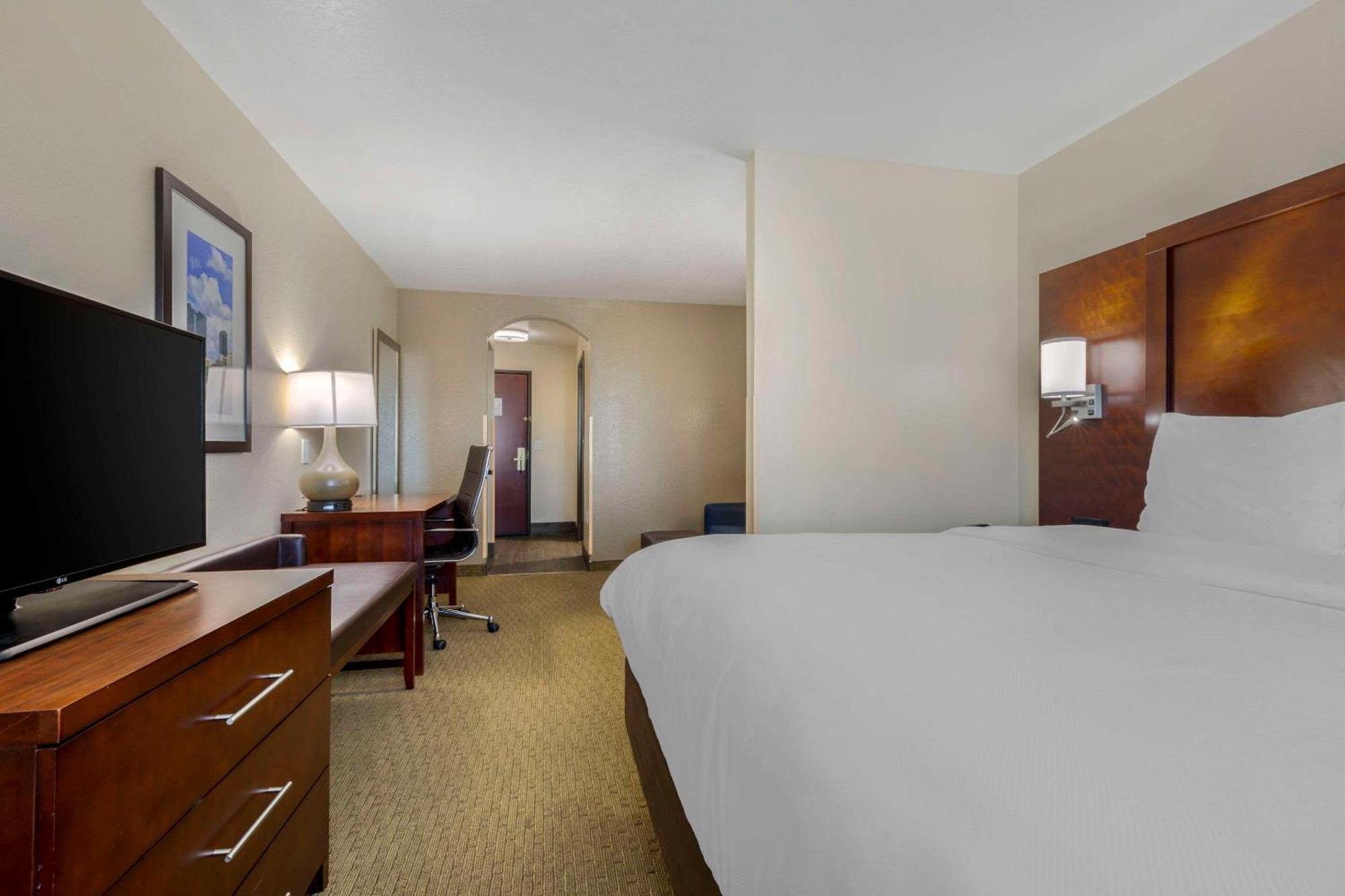 Comfort Suites Benbrook Kültér fotó