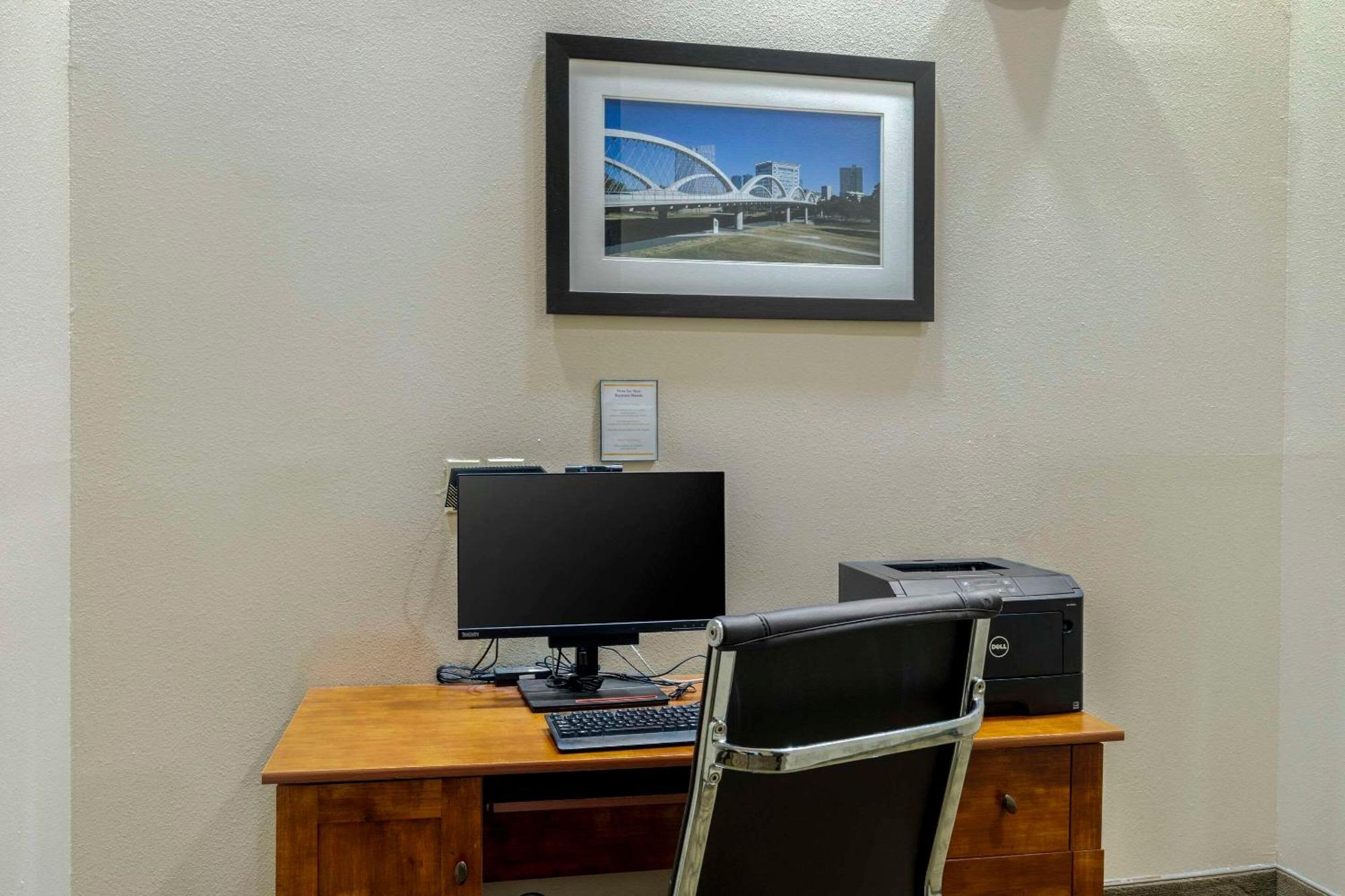 Comfort Suites Benbrook Kültér fotó