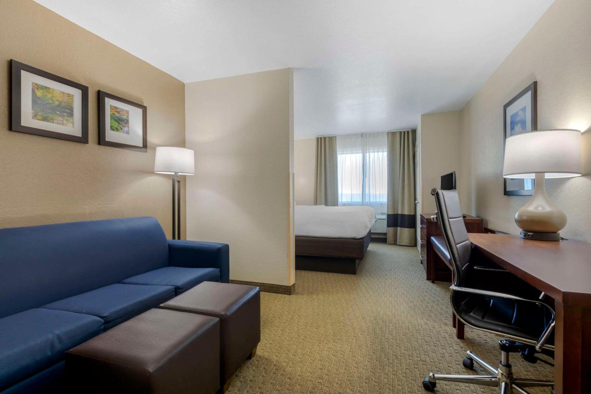 Comfort Suites Benbrook Kültér fotó