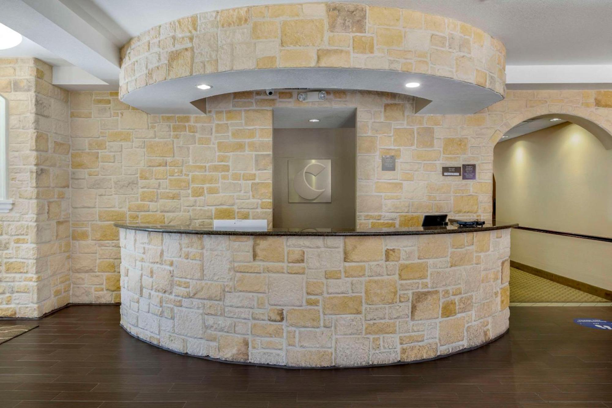 Comfort Suites Benbrook Kültér fotó