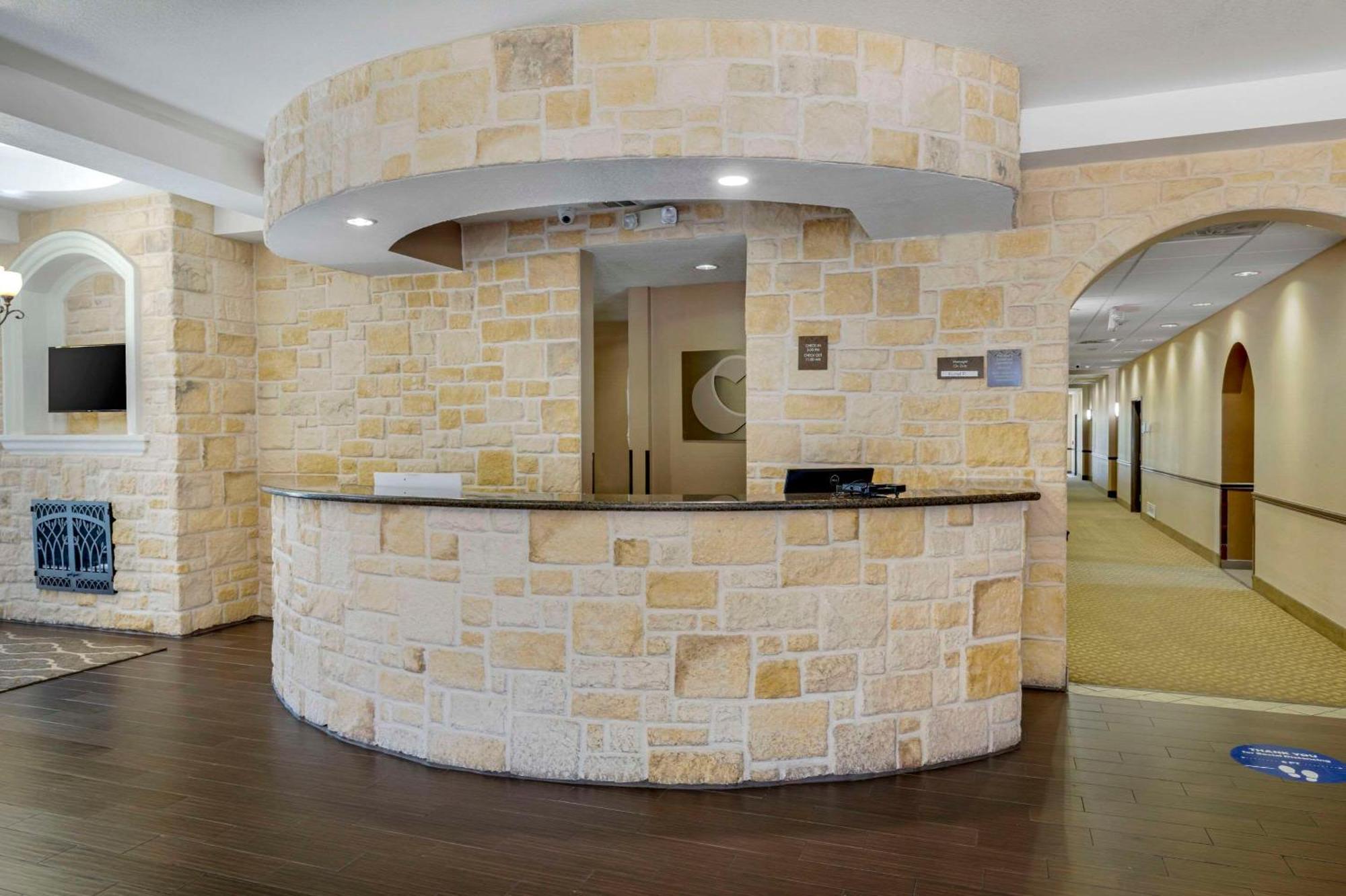 Comfort Suites Benbrook Kültér fotó